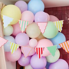 Bright Banquet Card Bunting 4m - Pretty Day