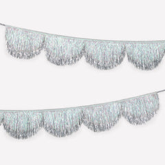 Silver Tinsel Scallop Garland