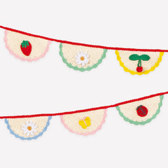 Meri Meri Crochet Scalloped Garland
