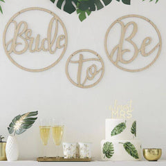 Bride to Be Wooden Hoop Backdrop Sign S9190 - Pretty Day