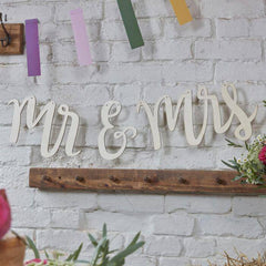 Mr & Mrs Wooden Wedding Banner S1022 - Pretty Day