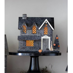 Halloween Village Witch Cottage - Pretty Day