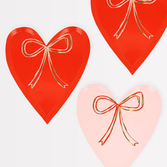 Heart With Bow Plates (x 8) - Pretty Day