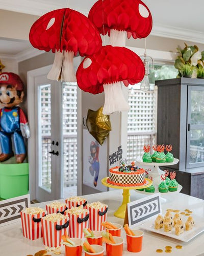Super Mario theme party decorations by Pretty Day 